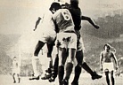 1973-10-28-R.Oviedo1-R.Madrid1-Despeje de César